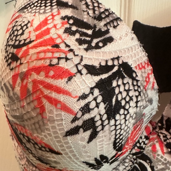 Hurley Bra - Picture 3 of 7